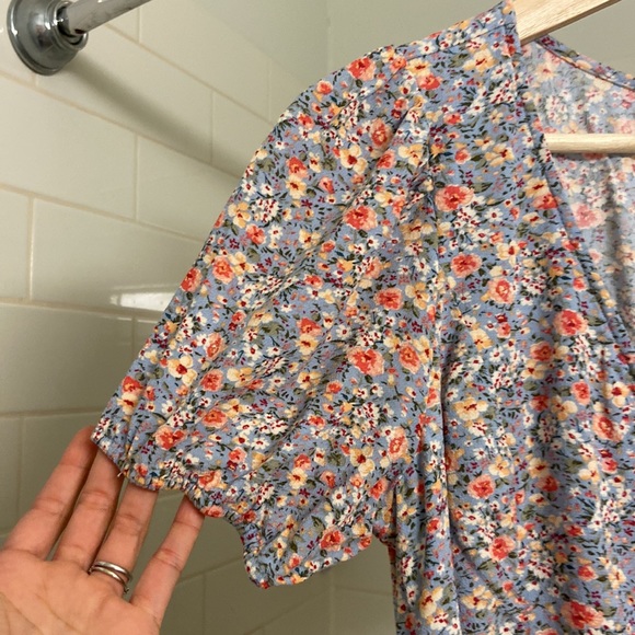 EUC floral romper - Picture 5 of 8